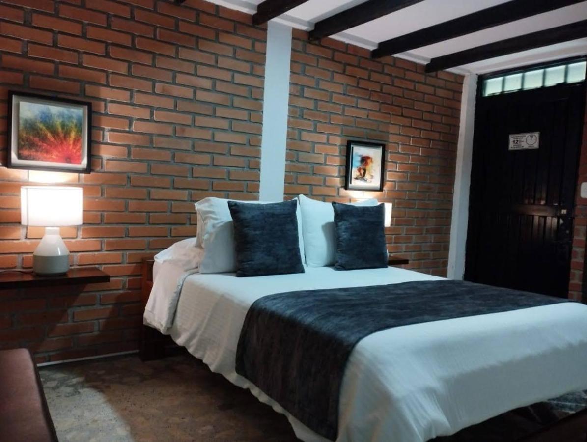 Hotel Visperas Санта Роса де Кабал Екстериор снимка