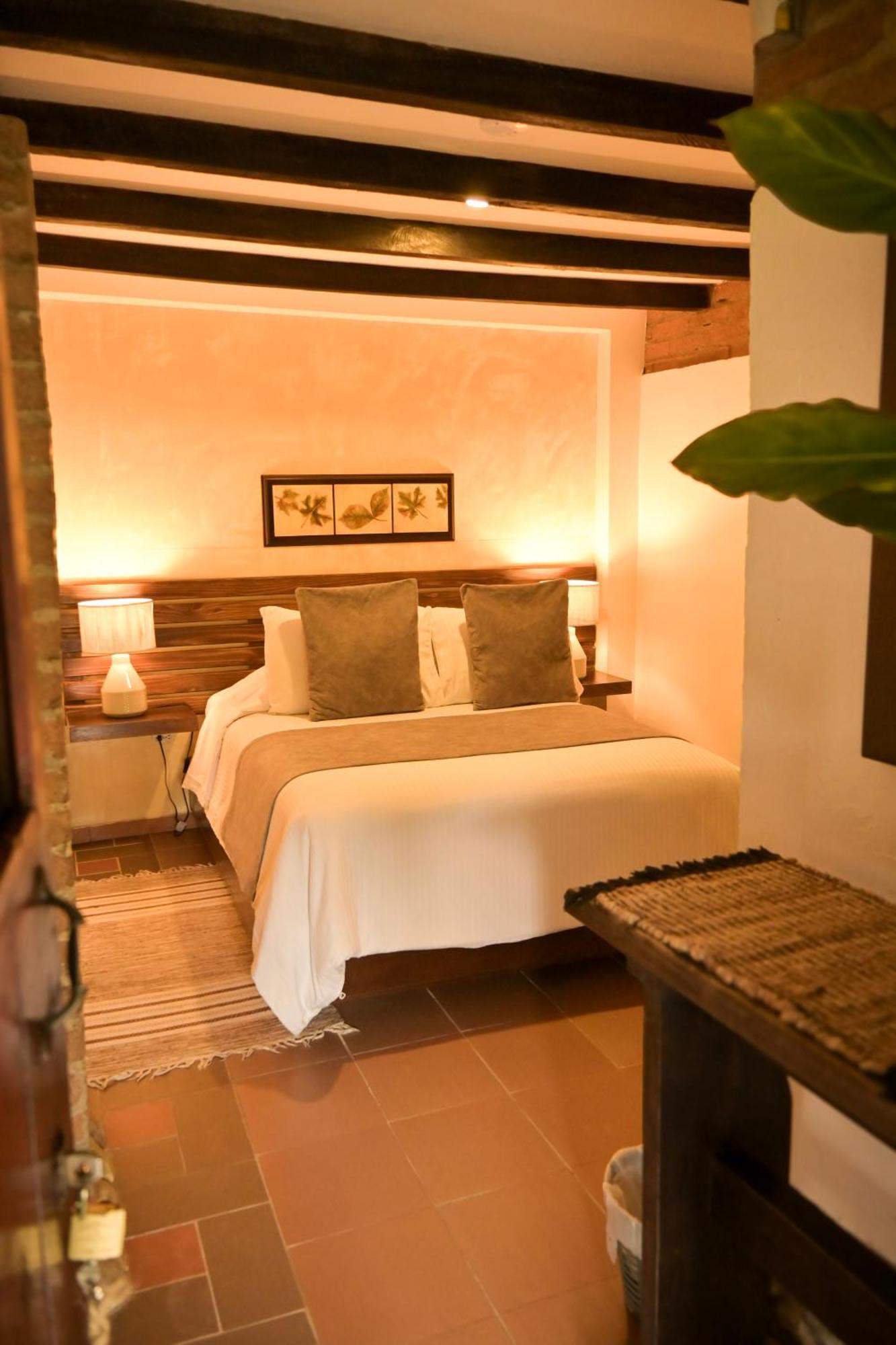 Hotel Visperas Санта Роса де Кабал Екстериор снимка