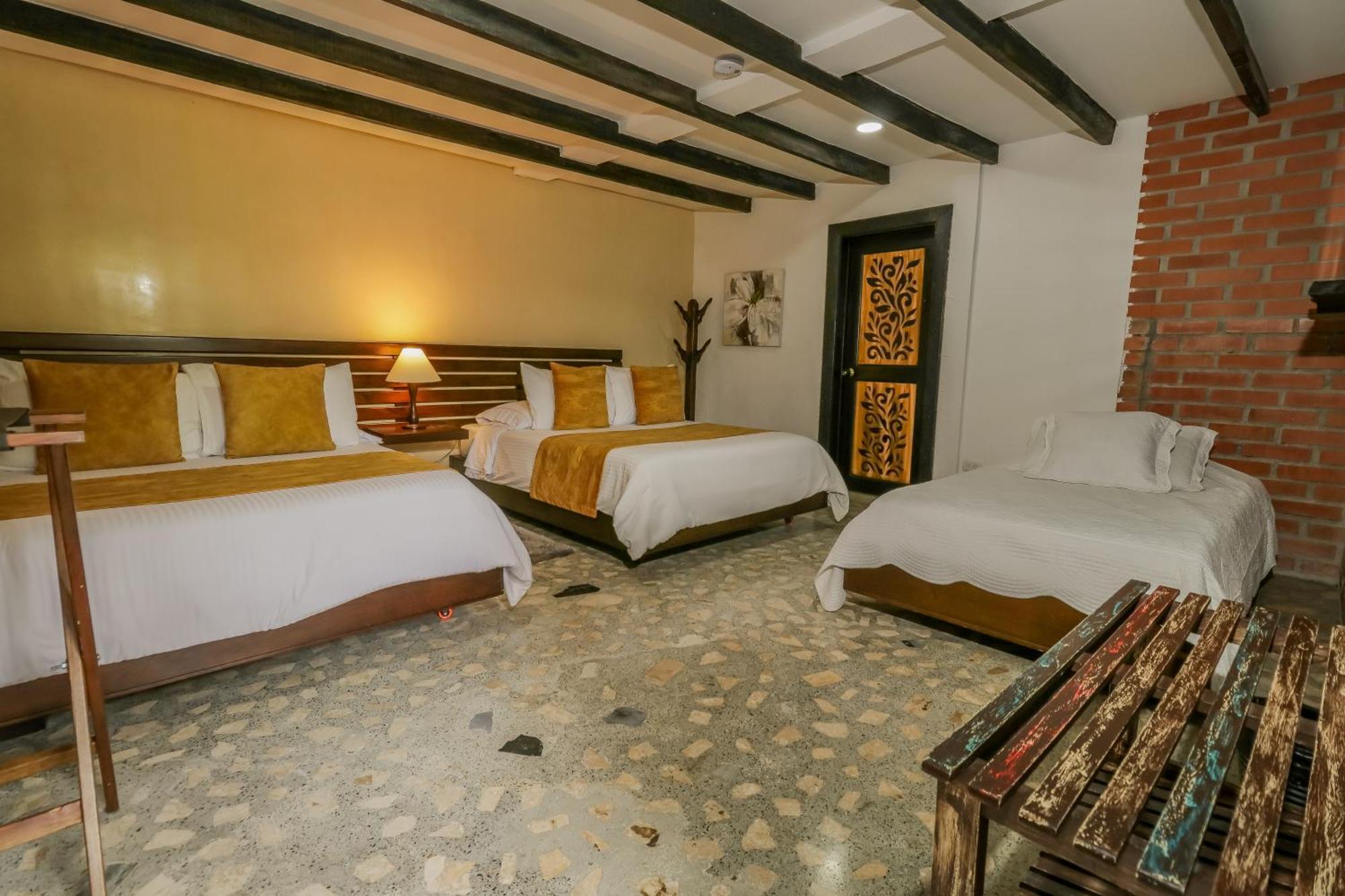 Hotel Visperas Санта Роса де Кабал Стая снимка